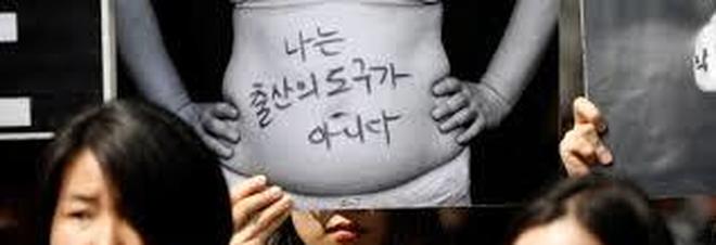 Decisione storica in Corea, l'aborto non è più vietato