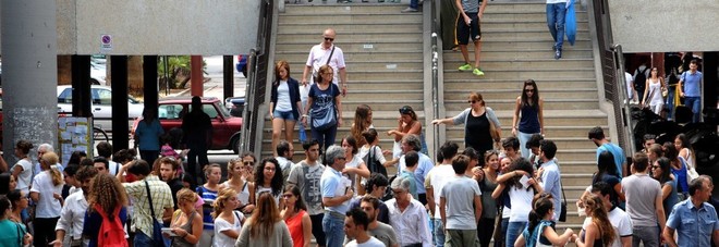 Università, niente tasse per studenti extracomunitari e lauree gratis per i più bravi Università, niente tasse per studenti extracomunitari e lauree gratis per i più bravi
