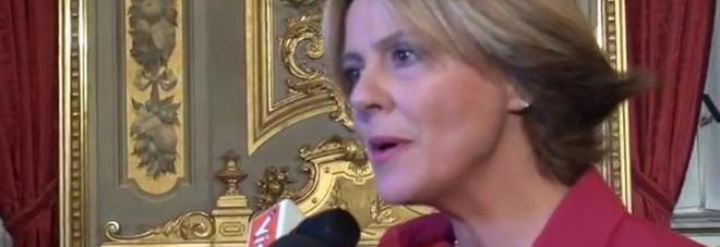 Ministro Lorenzin: «L'Austria invita a non andare a Gardaland per colpa dei mancati vaccini» Ministro Lorenzin: «L'Austria invita a non andare a Gardaland per colpa dei mancati vaccini»