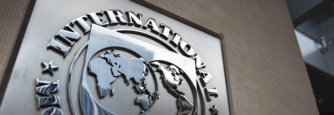 Fmi: «Italia, crescita accelera,+1,5% ma preoccupa incertezza politica» Fmi: «Italia, crescita accelera,+1,5% ma preoccupa incertezza politica»
