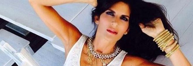 Pamela Prati mamma a sessant'anni: «La famiglia che ho sempre desiderato» Pamela Prati mamma a sessant'anni: «La famiglia che ho sempre desiderato»
