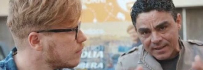 L'ex Iena e l'attore candidati, finisce in rissa.
La Vardera: "Tutto un bluff per girare un film"