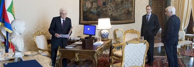 Mattarella: «Attendo il testo definitivo del contratto». Governo, ora si tratta a oltranza sul premier Mattarella: «Attendo il testo definitivo del contratto». Governo, ora si tratta a oltranza sul premier