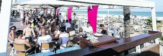 I 60 anni della Capannina di Jesolo: dai militari americani a Baggio e Incontrada I 60 anni della Capannina di Jesolo: dai militari americani a Baggio e Incontrada