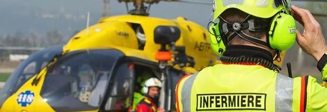 Il cadavere di un uomo
trovato sulla strada:
investito e abbandonato