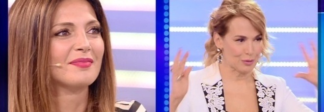 Alessia Mancini piange a Domenica Live: «Dietro le quinte mi hanno detto faccia di m...» Alessia Mancini piange a Domenica Live: «Dietro le quinte mi hanno detto faccia di m...»