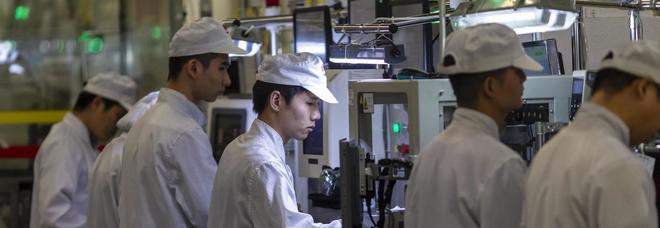 Shenzhen,viaggio nel fortino
Huawei: «Trump non ci fa paura,
apriremo anche a Roma» Shenzhen,viaggio nel fortino
Huawei: «Trump non ci fa paura,
apriremo anche a Roma»