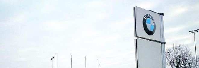 IL CASO MESTRE In via Orlanda, nella sede della Motorsport di Mestre, che ha IL CASO MESTRE In via Orlanda, nella sede della Motorsport di Mestre, che ha