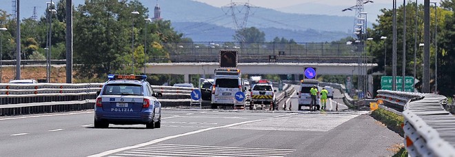 Attivato il by pass dalla A4 verso la A34 Villesse Gorizia - Foto Simone Ferraro/Petrussi Attivato il by pass dalla A4 verso la A34 Villesse Gorizia - Foto Simone Ferraro/Petrussi