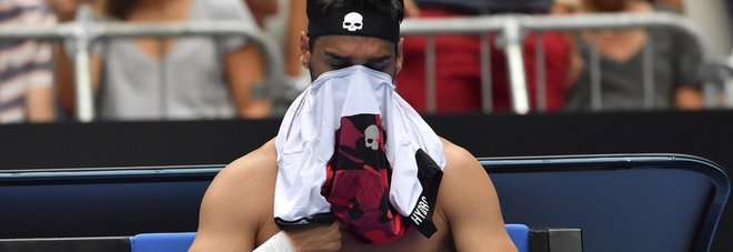 Bis azzurro: dopo Seppi, anche Fognini vola agli ottavi di finale. Avanti Federer, out Sharapova