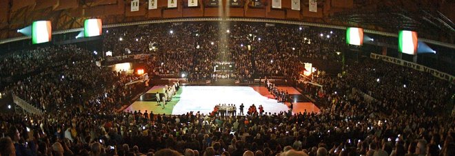 Bologna supera (82-69) Trieste e va sul 2-0 nella finale per la promozione in A Bologna supera (82-69) Trieste e va sul 2-0 nella finale per la promozione in A