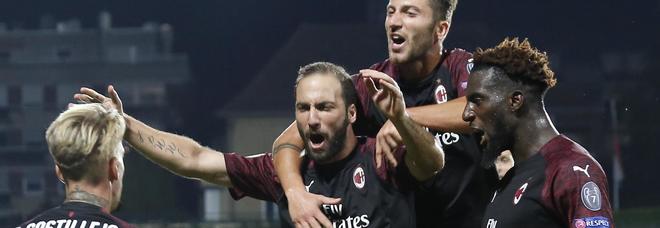 Higuain regala i tre punti al Milan delle riserve: 1-0 al Dudelange