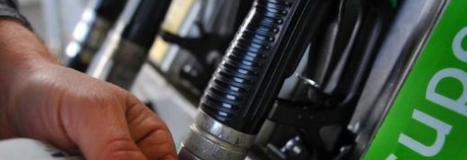 Esodo, arriva la stangata
con il caro carburante:
quanto si spenderà di più