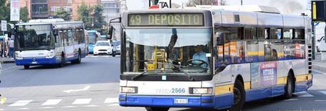 Insulti sul bus perché nera: 15enne discriminata ricevuta in Procura Insulti sul bus perché nera: 15enne discriminata ricevuta in Procura