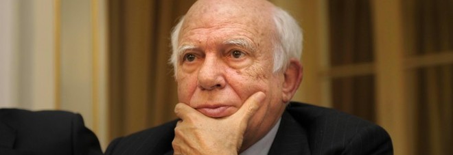 Vitalizi, gli ex deputati e la paga dimezzata. Pomicino da 4700 a 2500 euro: «È illiberale» Vitalizi, gli ex deputati e la paga dimezzata. Pomicino da 4700 a 2500 euro: «È illiberale»