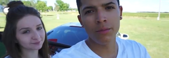 Pedro Ruiz, YouTuber morto mentre gira un video: la fidanzata costretta a ucciderlo