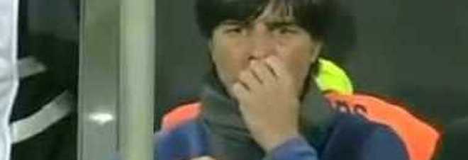 Il disgustoso siparietto di Joachim Loew ai Mondiali 2010 Il disgustoso siparietto di Joachim Loew ai Mondiali 2010