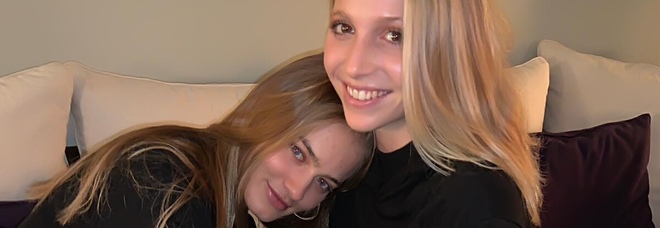 La modella Rachele Piot e l’amica Francesca Silva per #SisterFriends - The Circle Italia Onlus