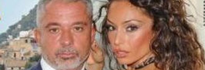 Raffaella Fico e Alessandro Moggi, addio a un passo dal matrimonio: ecco perché Raffaella Fico e Alessandro Moggi, addio a un passo dal matrimonio: ecco perché
