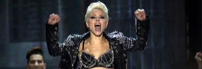 Dance Dance Dance: primi crolli emotivi, Silvia in lacrime per Corona Dance Dance Dance: primi crolli emotivi, Silvia in lacrime per Corona
