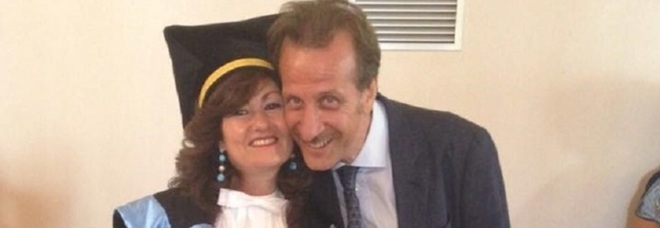 Omicidio-suicidio a Palermo, Laura Lupo uccide il marito con la pistola di servizio. Almeno 4 colpi contro Pietro Delia e 2 per togliersi la vita: «Erano in crisi da tempo»
