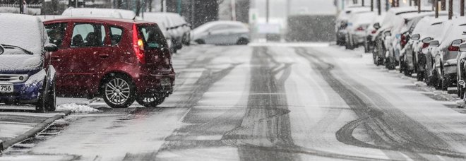 Italia al gelo, -12° in Umbria: allerta neve sino a domani, poi sarà svolta Italia al gelo, -12° in Umbria: allerta neve sino a domani, poi sarà svolta