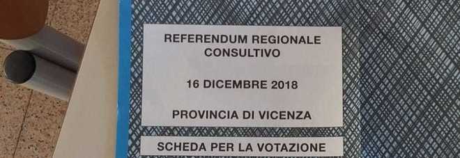 Fusioni, 26 Comuni veneti oggi al voto. Schede, polemica a Belluno Fusioni, 26 Comuni veneti oggi al voto. Schede, polemica a Belluno