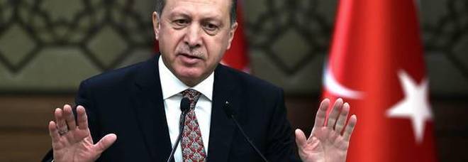 La lira turca agita i mercati sfida Trump-Erdogan sui dazi La lira turca agita i mercati sfida Trump-Erdogan sui dazi
