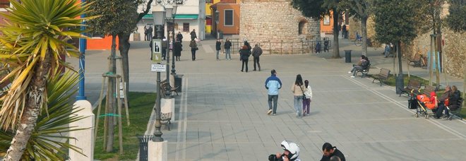 Caorle. Lavorava in nero e riceveva il reddito di cittadinanza. Reclutato attraverso i social Caorle. Lavorava in nero e riceveva il reddito di cittadinanza. Reclutato attraverso i social