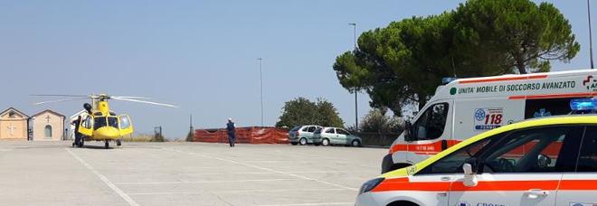 Schianto tra uno scooter
e una volante della polizia
Grave un uomo