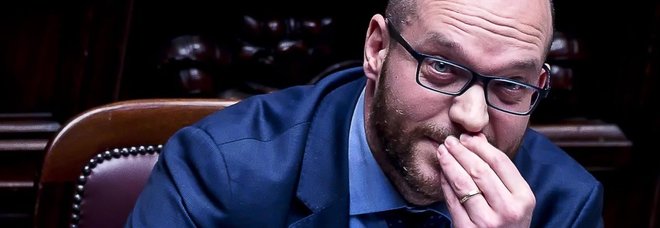 Adozioni, Salvini attacca Conte: «Faccia di più». Replica: «Responsabile è Fontana». Ma lui: «Ho rimesso la delega» Adozioni, Salvini attacca Conte: «Faccia di più». Replica: «Responsabile è Fontana». Ma lui: «Ho rimesso la delega»