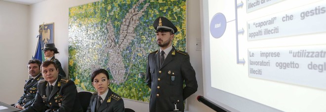 La fabbrica degli operai in nero per il Nordest. A Treviso arrivati in 1.057 La fabbrica degli operai in nero per il Nordest. A Treviso arrivati in 1.057