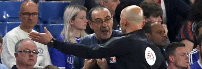 «Italiano di m...», Sarri insultato dalla panchina del Burnley