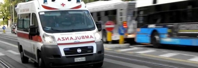Muore soffocato da un pezzo di pane mentre va al seggio elettorale Muore soffocato da un pezzo di pane mentre va al seggio elettorale