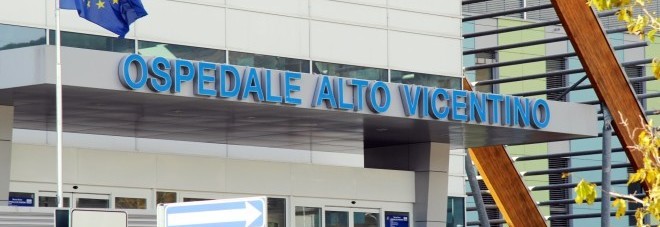 Portata in ospedale per abortire a 16 anni: «Costretta dai genitori» Portata in ospedale per abortire a 16 anni: «Costretta dai genitori»