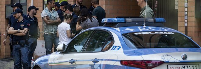 Poliziotta uccisa a San Basilio, una vicina: ««Ho sentito tre colpi, poi l auto è partita a folle velocità»