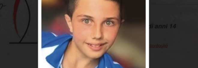 Samuele, stroncato dal cancro a 14 anni. Quel dolore alla gamba, poi l'incubo Samuele, stroncato dal cancro a 14 anni. Quel dolore alla gamba, poi l'incubo