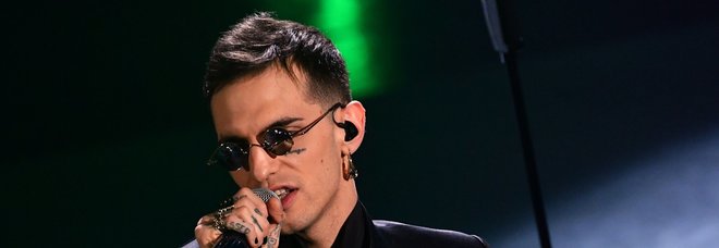 Achille Lauro, ancora nel mirino per plagio. Salvini: «Canzone penosa»