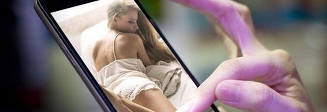 Porno su smartphone: guardarli con Android è molto pericoloso Porno su smartphone: guardarli con Android è molto pericoloso