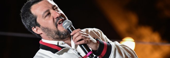 Tav, Salvini: «Nessun blocco, solo una revisione: il progetto si farà» Tav, Salvini: «Nessun blocco, solo una revisione: il progetto si farà»