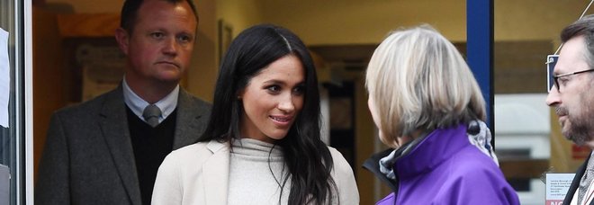 Meghan Markle, la volontaria la gela: «Sei una cicciona». E lei risponde così