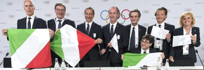 Giochi 2026. Cortina non sta nella pelle: nell'attesa la gente scende già in piazza Giochi 2026. Cortina non sta nella pelle: nell'attesa la gente scende già in piazza