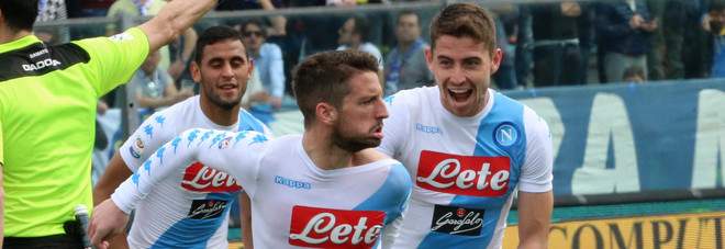 Insigne e Mertens trascinatori
​il Napoli vince a Empoli col brivido