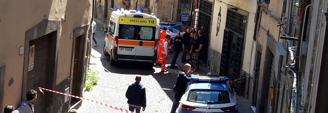 Viterbo, titolare di jeanseria ucciso a sprangate nel suo negozio durante una rapina Viterbo, titolare di jeanseria ucciso a sprangate nel suo negozio durante una rapina