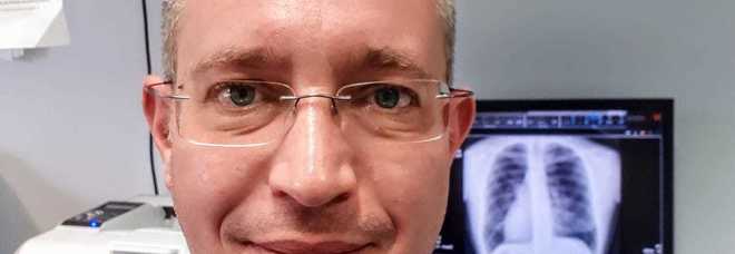 Medico morto in moto a 41 anni, i sanitari si stringono attorno a moglie e figlia Medico morto in moto a 41 anni, i sanitari si stringono attorno a moglie e figlia