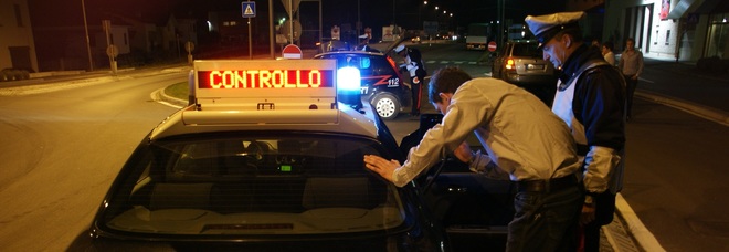 Alla guida ubriachi, 4 denunciati in poche ore e patenti ritirate Alla guida ubriachi, 4 denunciati in poche ore e patenti ritirate