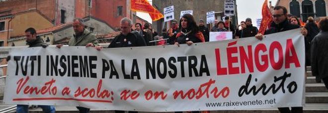 «La lingua veneta non esiste, esisteva invece la lingua veneziana»: il docente rilancia il dibattito «La lingua veneta non esiste, esisteva invece la lingua veneziana»: il docente rilancia il dibattito