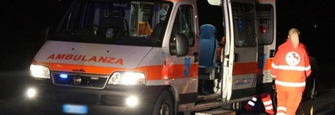 Serata a base di alcol e coca,
poi uccide l'amico
a coltellate: arrestato 28enne