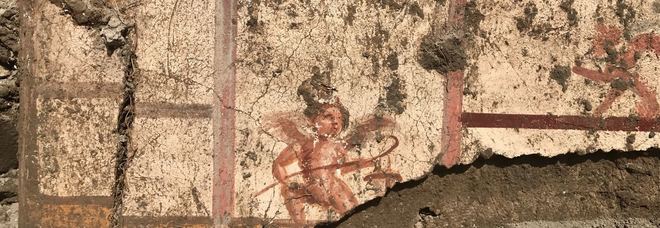 Pompei, torna alla luce la città mai scavata, fra colori brillanti e decorazioni