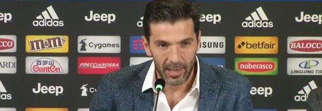 Buffon, addio Juve ma non al calcio: «Ho varie offerte». Inseguirà ancora la Champions? Live Tweet